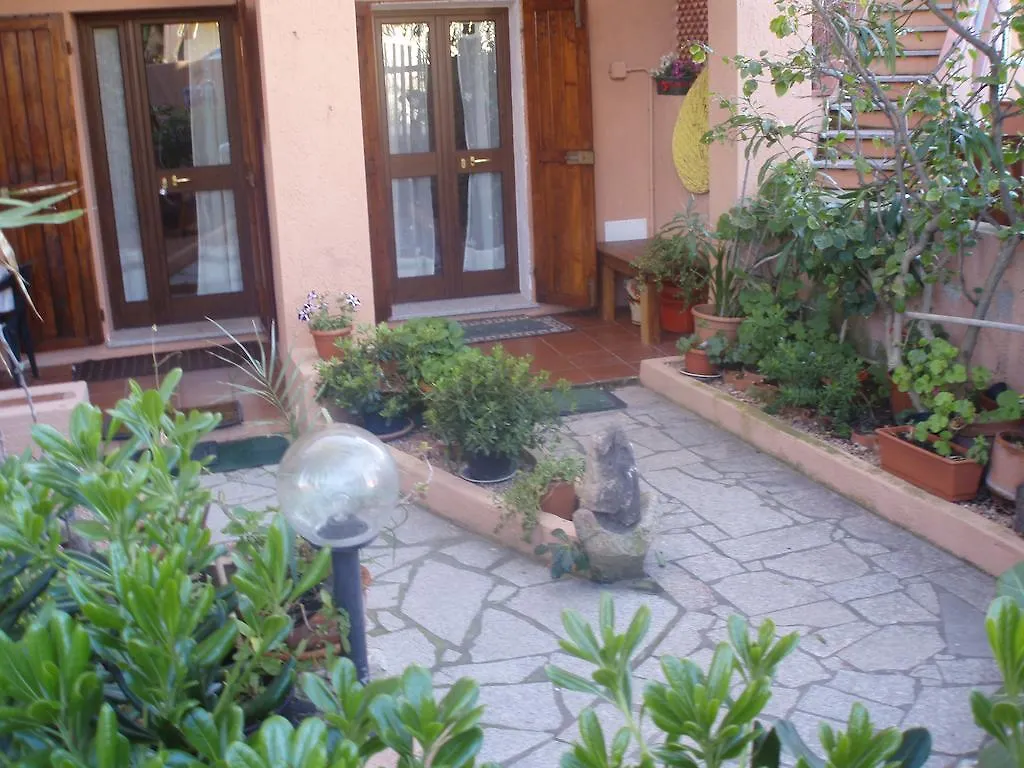 B&B Isola Rossa Italia