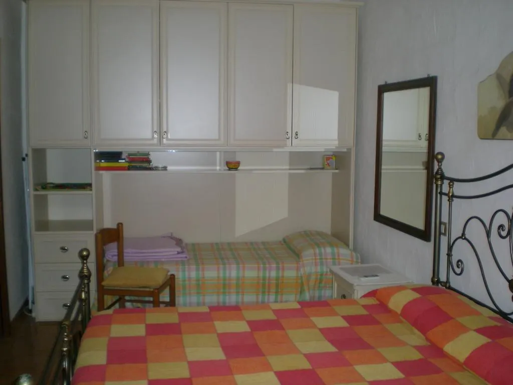 B&B Isola Rossa Bed & Breakfast