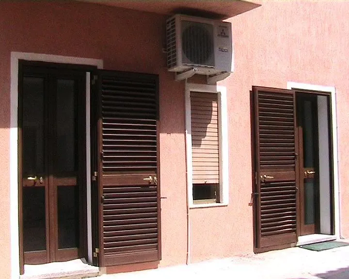 B&B Isola Rossa 0*, Isola Rossa (Sassari) Italia